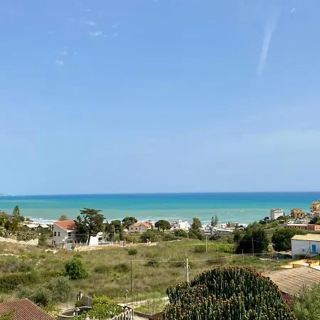 بيت للعطل La Terrazza Di Nonna Maria ريالمونتي